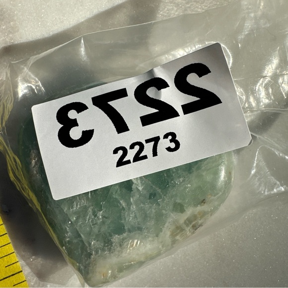 Genuine 574.00 Cts Green Fluorite Heart - Picture 6 of 16